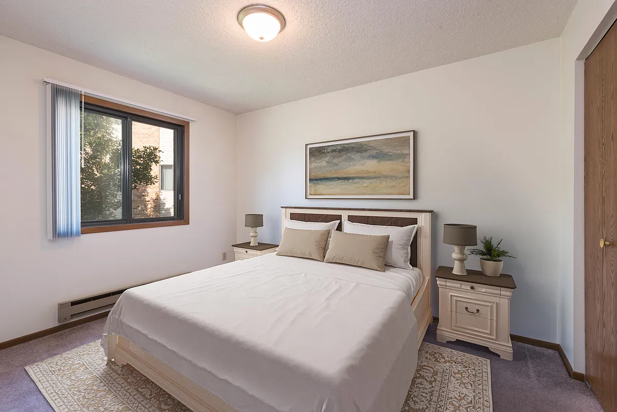 Building Photo - Garden Grove