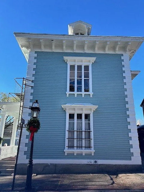 122 Benefit Street Apartment Homes — Photo 3
