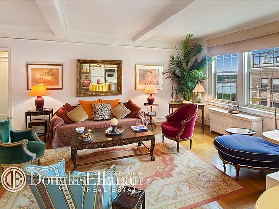 2nd image of 677 W End Ave APT 15C