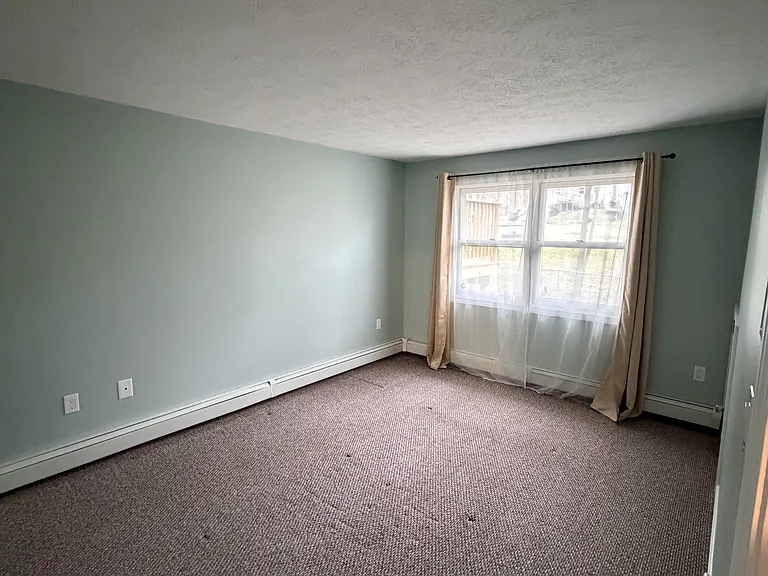 1325 Candia Rd #10 — Photo 15