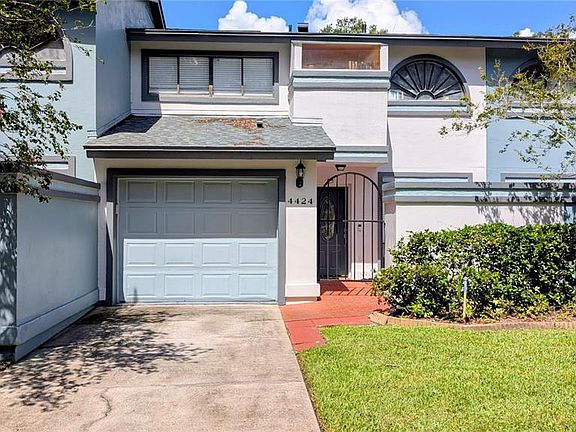 2nd image of 4424 Dunwoody Pl #13