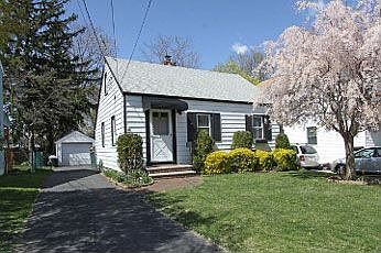 1st image of 19 Allen St