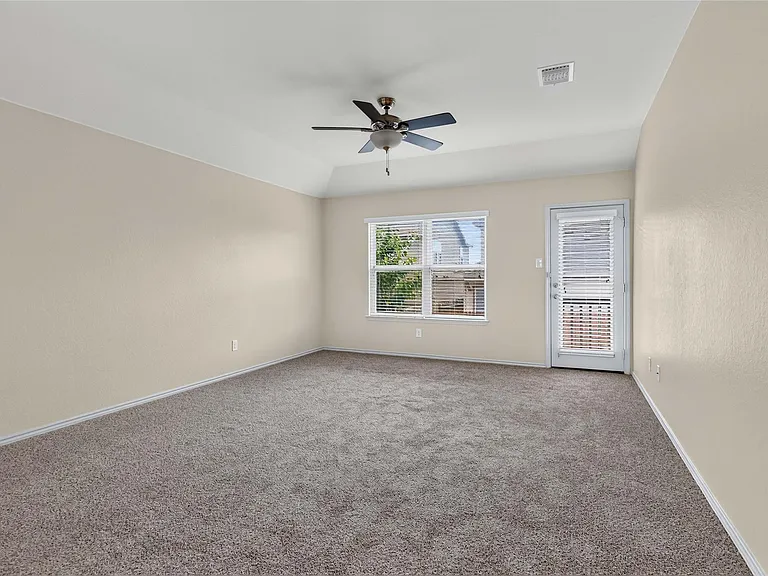 182 Tallow Trl — Photo 4