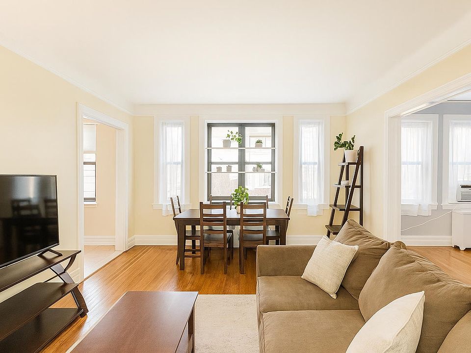 1st image of 131 Kensington Ave APT A2