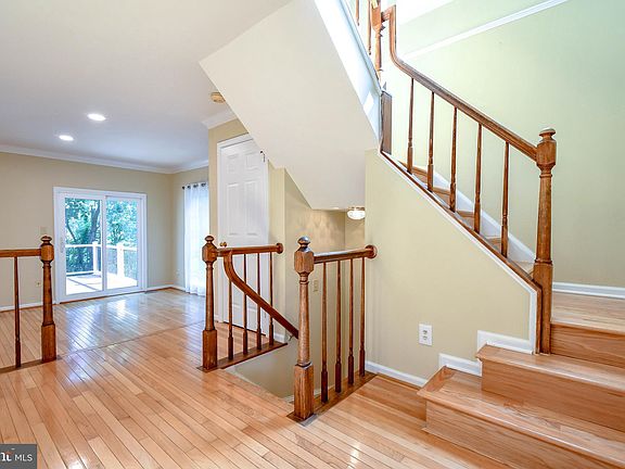 3rd image of 5168 Glen Meadow Dr