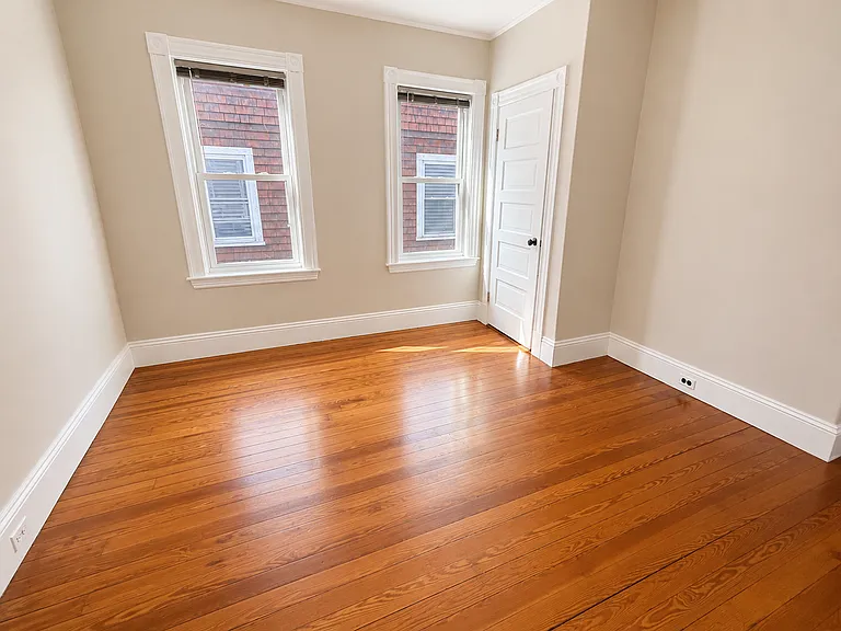 81 Bristol Rd — Photo 17