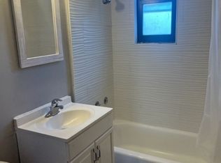 7700 S Jeffery Blvd #7704-2N, Chicago, IL 60649