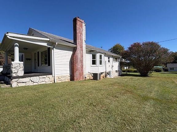 3rd image of 217 Allison St