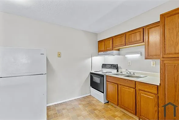 5800 Santa Fe Trl — Photo 26