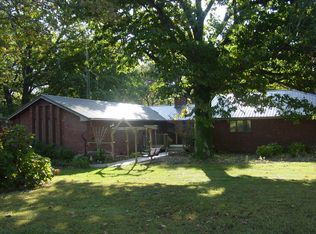 1172 Blackberry Ln, Crane, MO 65633