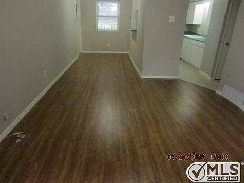 2nd image of 805 Rosewood Hills Dr