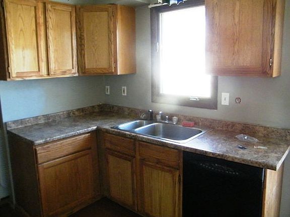 5th image of 6027 Thunderbird Dr