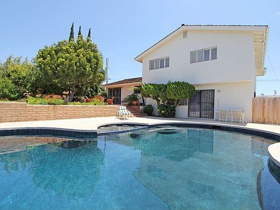 3rd image of 6378 Lake Lucerne Dr