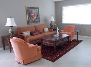 13 Ridgepointe Dr #A, Boynton Beach, FL 33435