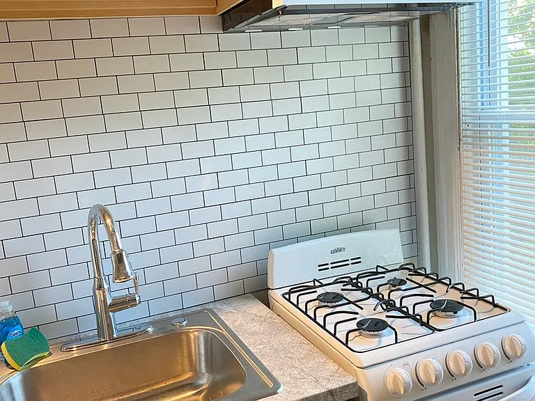 17 Hanna Pl #A-D — Photo 5