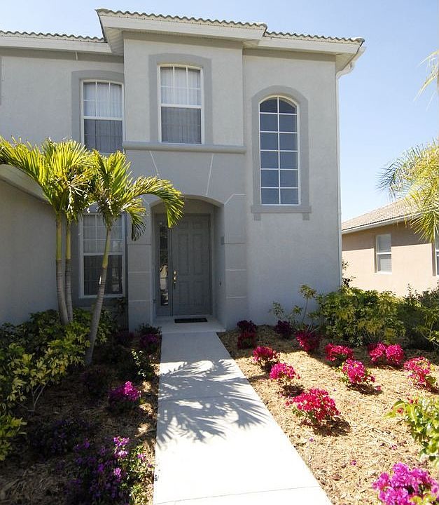Landscaped Entry