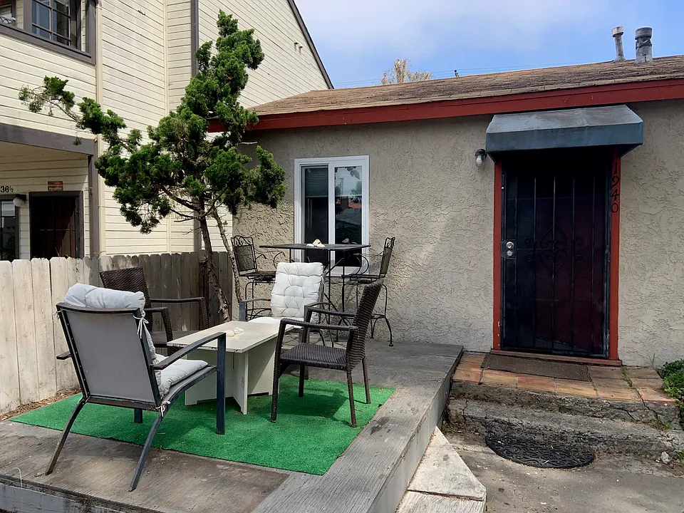 1940 Thomas Ave