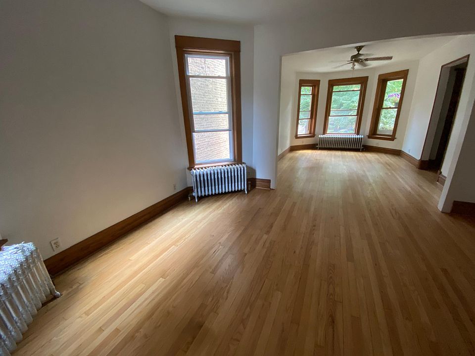 1st image of 2222 W Giddings St #1