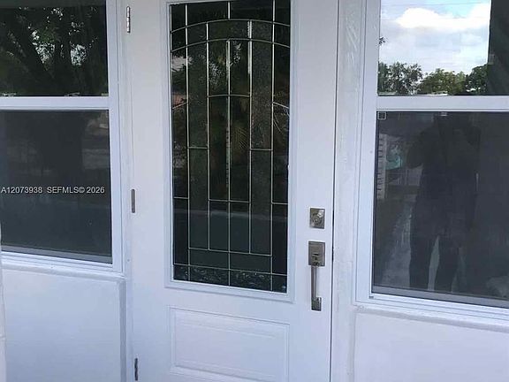 3rd image of 1920 Rutland St