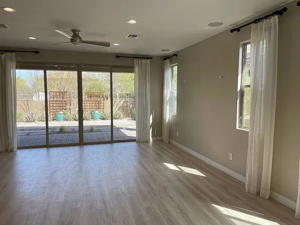 18474 W Ipswitch Way, Surprise, AZ 85374