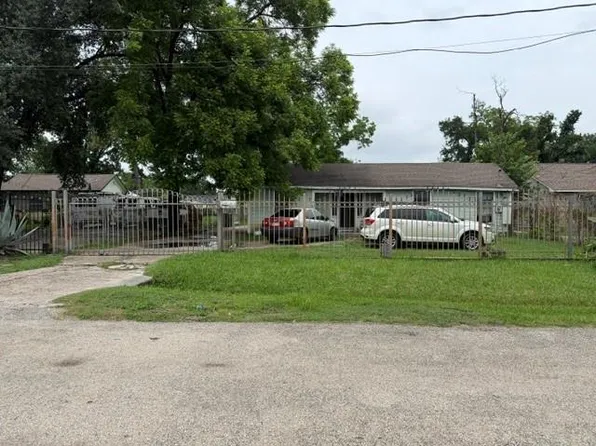 1213 Post St, Houston, TX 77022