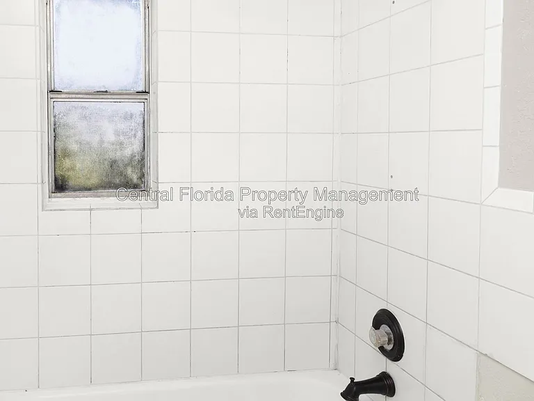 226 S Hill Ave — Photo 18