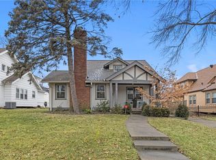 126 E 70th St, Kansas City, MO 64113