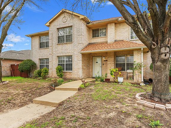 2nd image of 1818 Cedar Ridge Dr