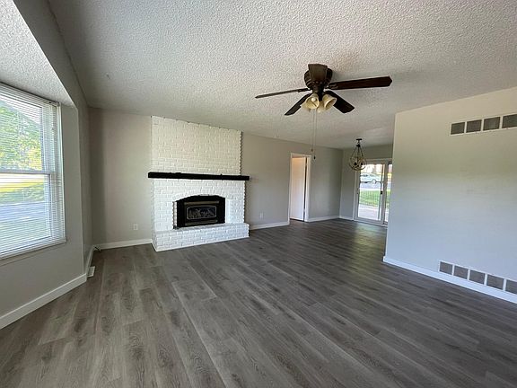 4th image of 8603 Countryshire Ln APT A