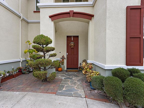 4th image of 2496 Meadowlark Cir