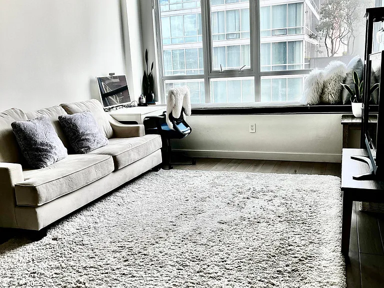 300 Berry St #303 — Photo 4