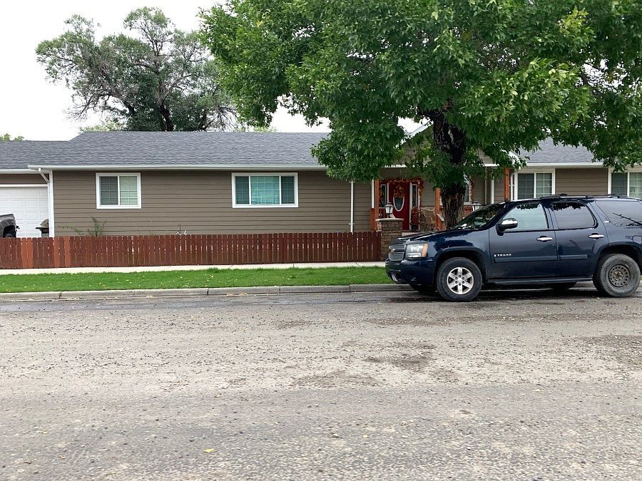 1st image of 2815 5th Ave S