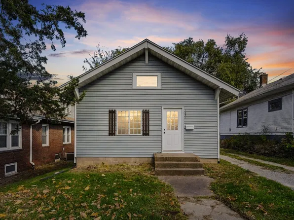 1221 25th Ave, Rock Island, IL 61201