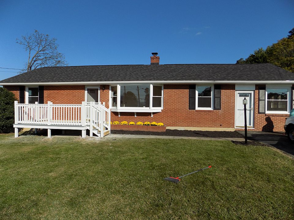 1st image of 2200 Mill Ln