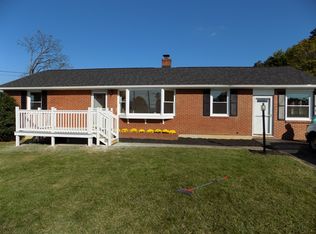 2200 Mill Ln, Salem, VA 24153