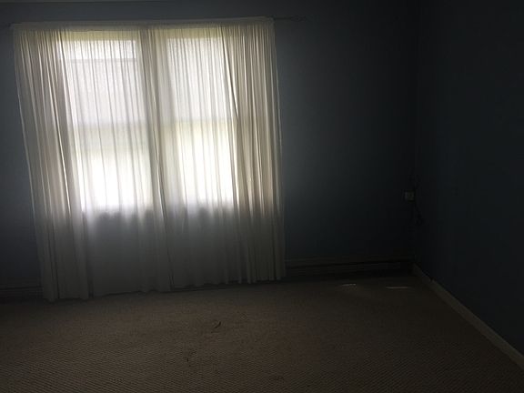 2nd image of 312 W 1550 N