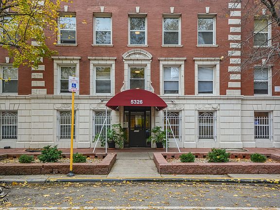 2nd image of 5326 N Winthrop Ave #607