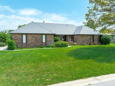 1508 S Robin Ridge Cir, Wichita, KS, 67230