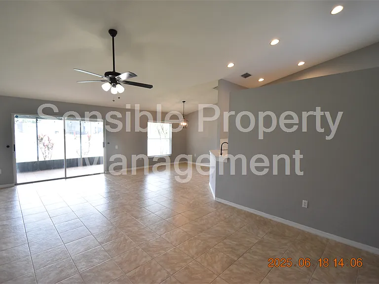5627 War Admiral Dr — Photo 3