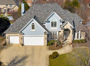 608 Pine St, Sugar Grove, IL 60554