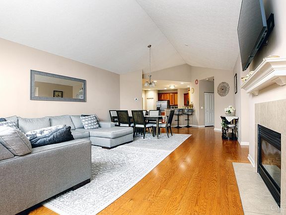 4th image of 6891 Liberty Cir