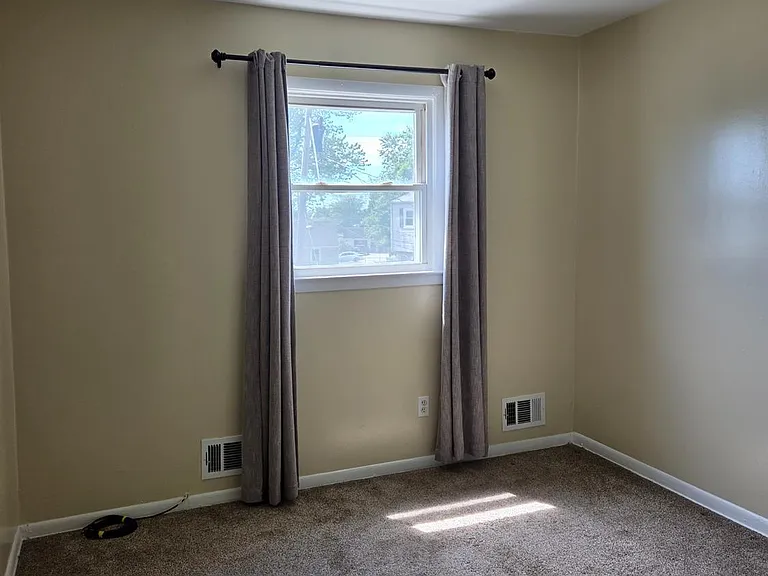8 Chester Ct — Photo 14