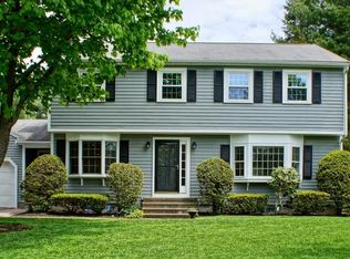 12 Abbot Bridge Dr, Andover, MA 01810