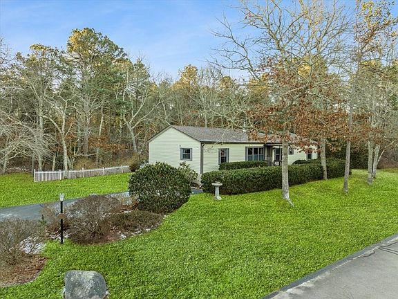 5th image of 1 Jesse Brook Rd