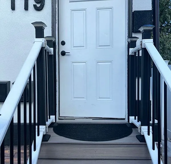 119 Columbus Pl — Photo 2