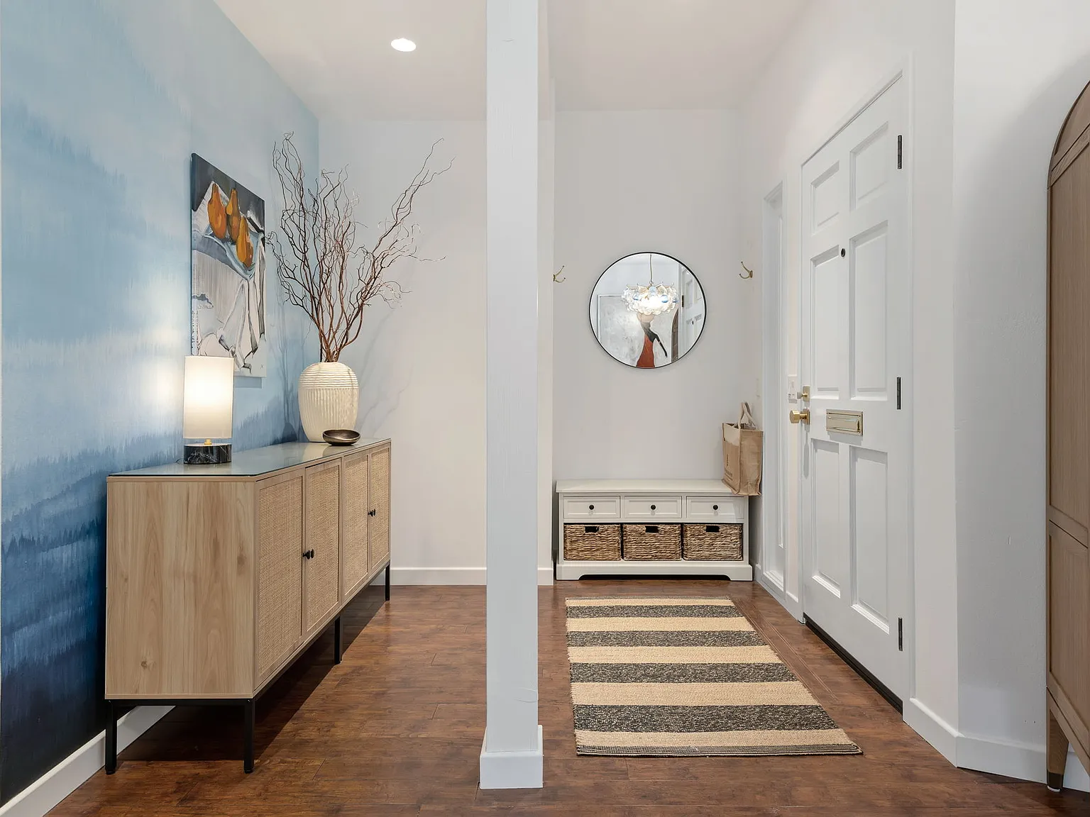 18 E Valerio St — Photo 2