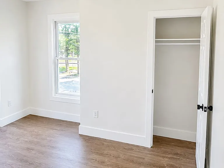 352 Bergen St #2 — Photo 6