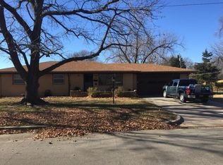 2253 S Bluff Ave, Wichita, KS 67218