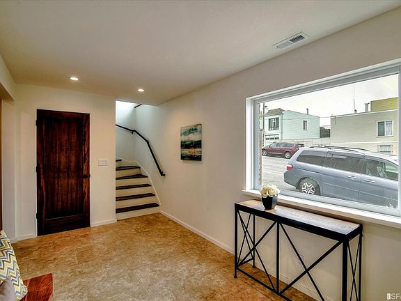 4th image of 2194 43rd Ave