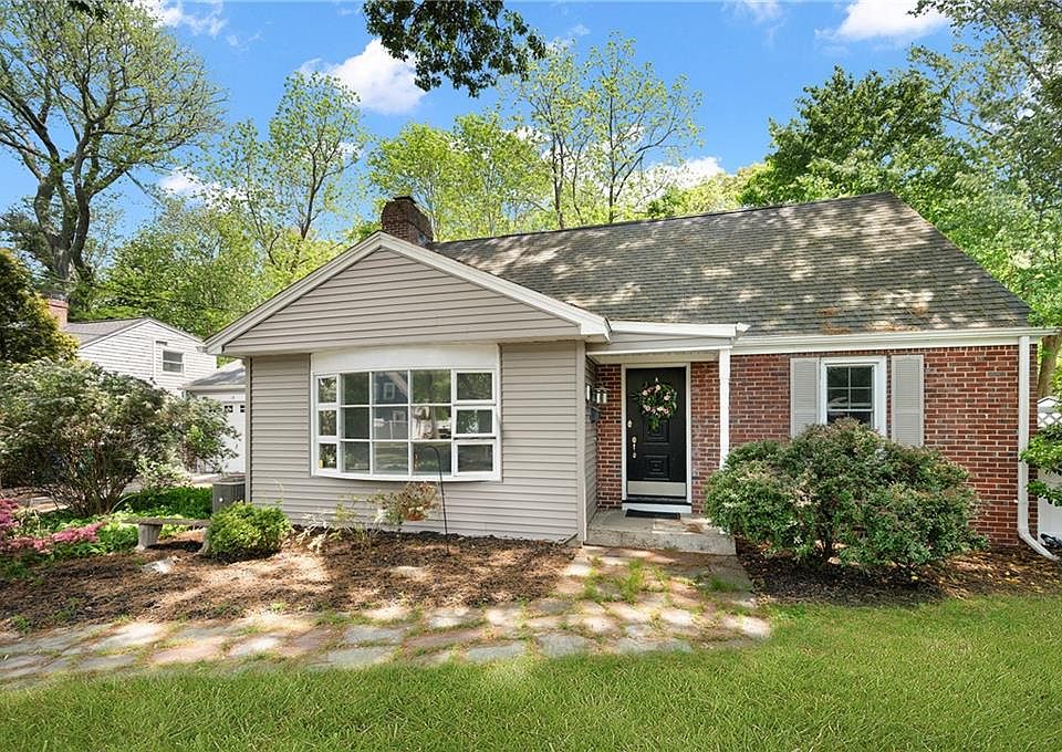 1st image of 14 Black Creek Ln